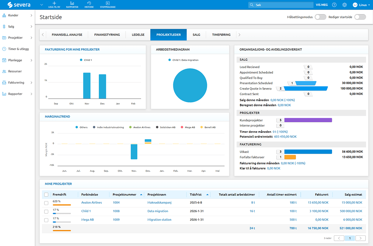 En prosjektleder jobber foran en bærbar PC med dashbord fra Visma Severa på skjermen. Bildeteksten lyder: Visma Severa for prosjektstyrte selskaper.